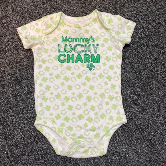 Mommy’s Lucky Charm - Picture 1 of 2